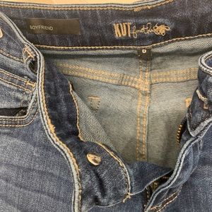 Women’s boyfriend jeans